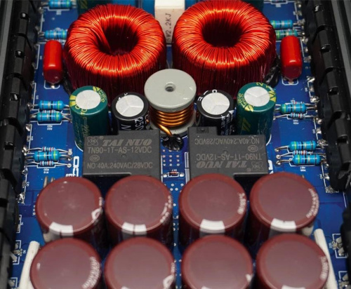 Усилитель ZAPCO Z-3KD II. Цена – 189&nbsp;990 руб. фото 3