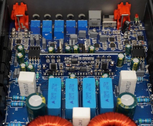 Усилитель ZAPCO Z-3KD II. Цена – 189&nbsp;990 руб. фото 2